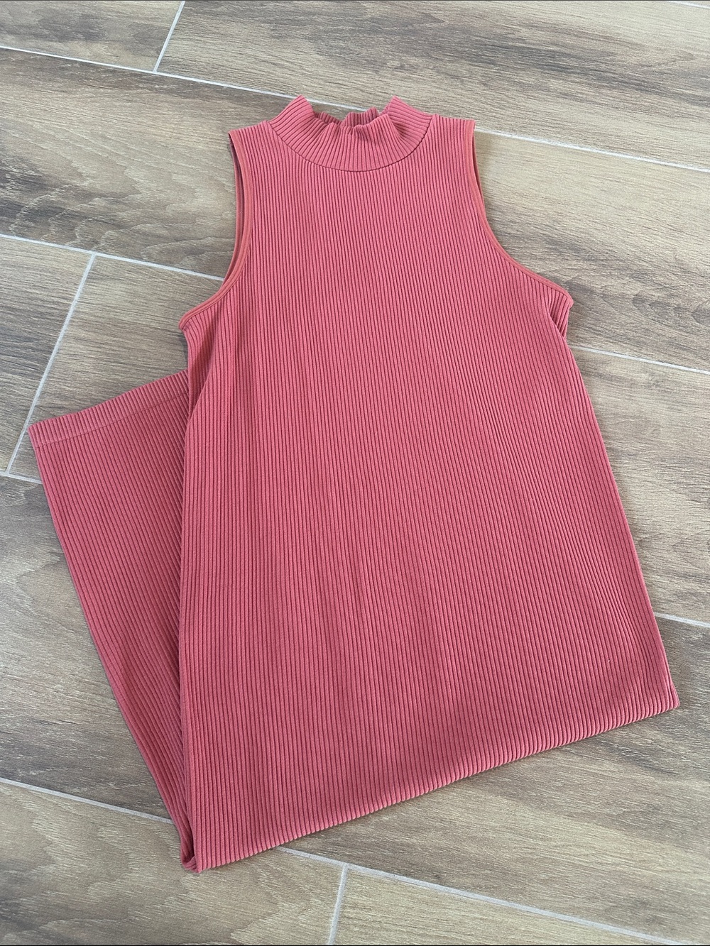 NWOT Ribbed Midi Dress
